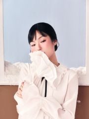 Olie Shirt -  Somi bèo nơ đen