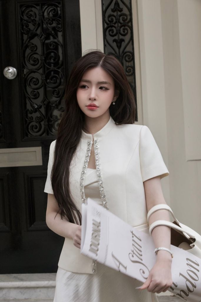 Posey Top - Áo ngắn tay nẹp đá