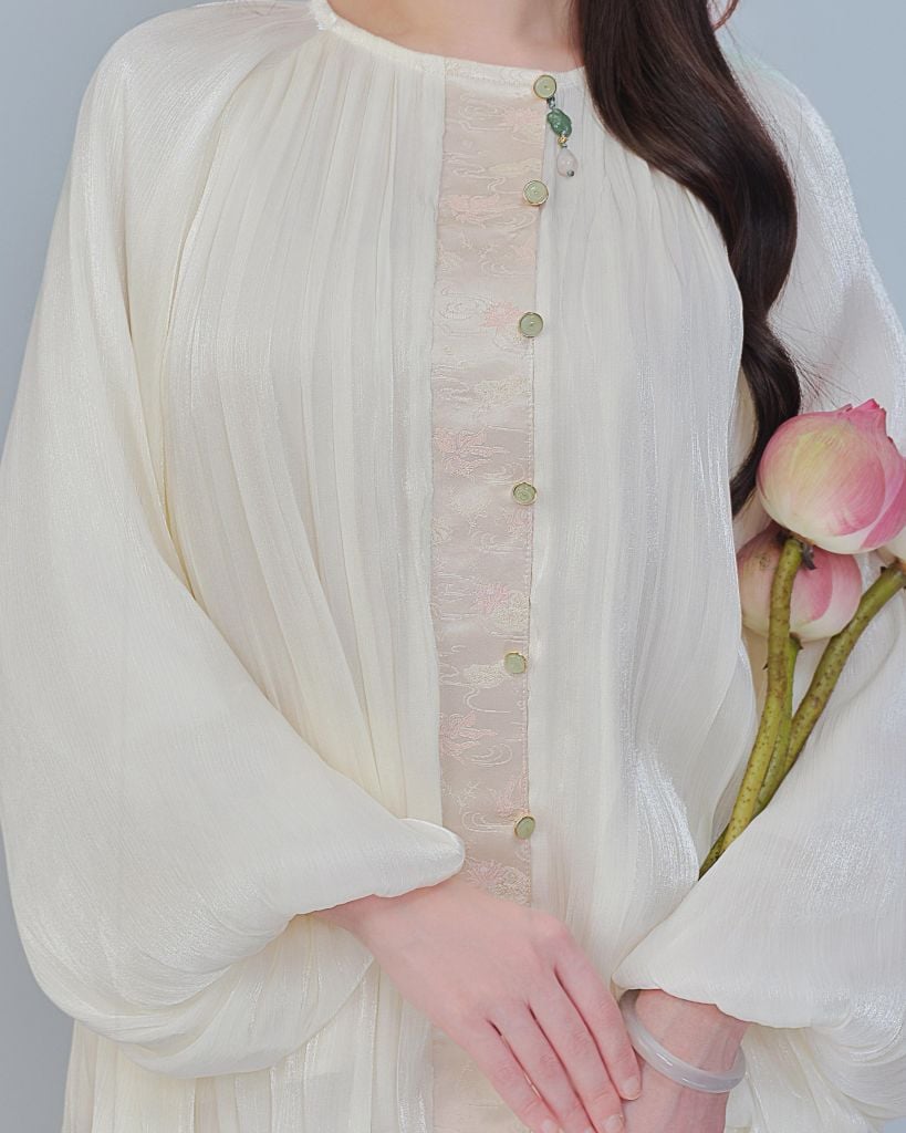 Tịnh Yên - Áo tơ xếp ly phối gấm