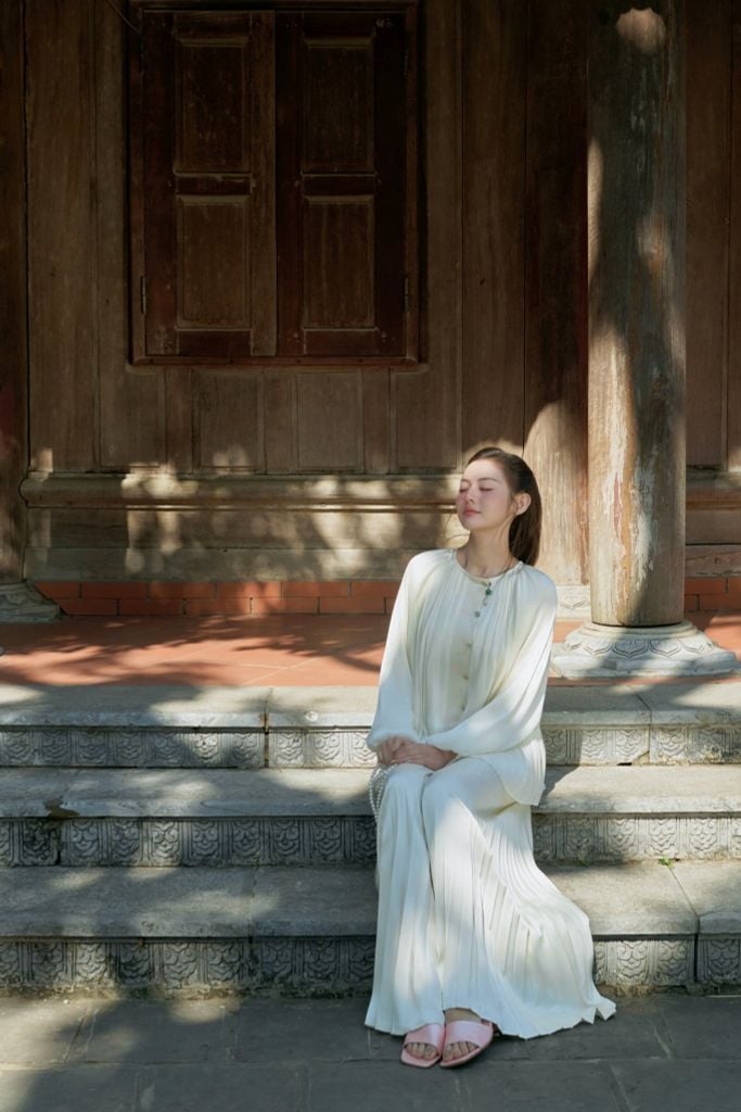 Tịnh Yên - Áo tơ xếp ly phối gấm