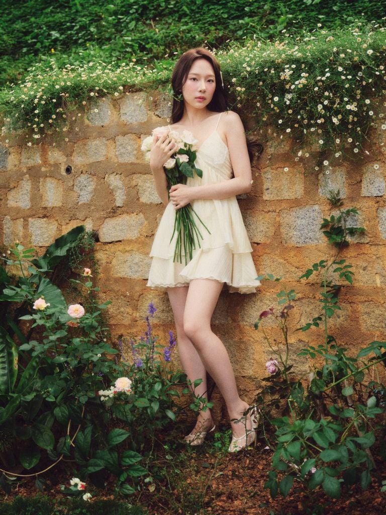 Mae Dress - Set váy kèm áo choàng tơ xếp ly