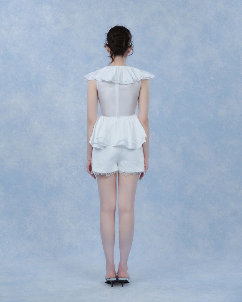 Emma Top - Áo tơ peplum cổ V bèo