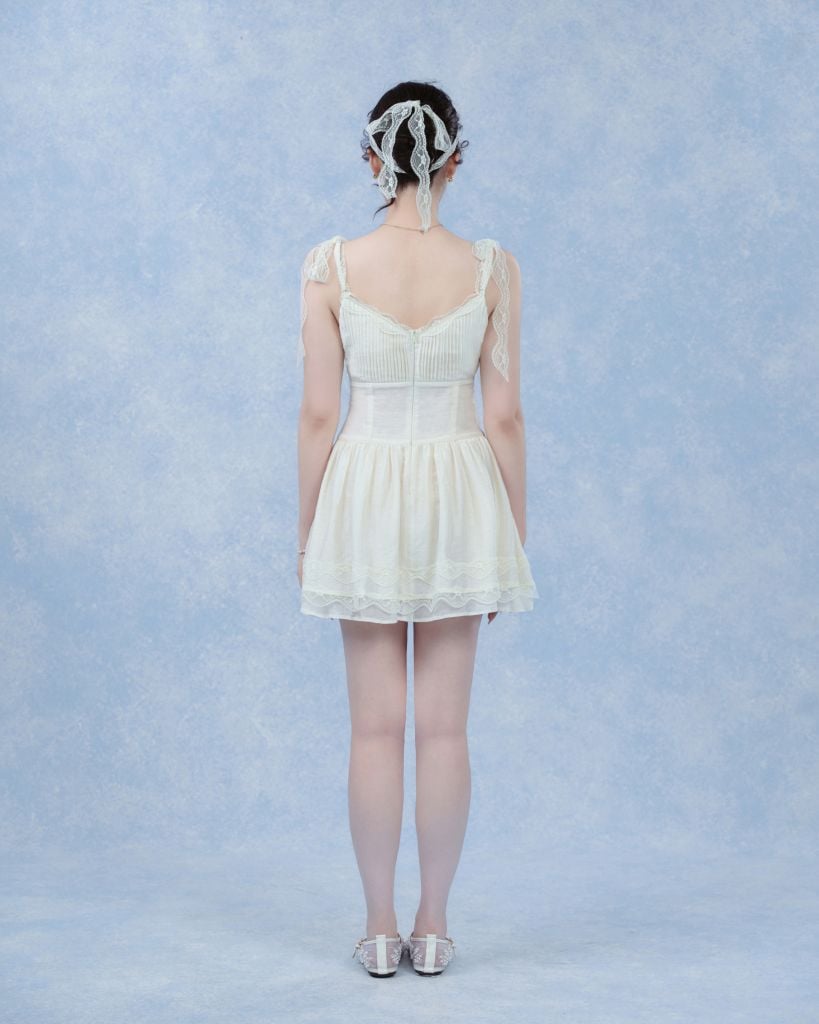 Helena Dress - Váy 2 dây tơ nhăn phối ren