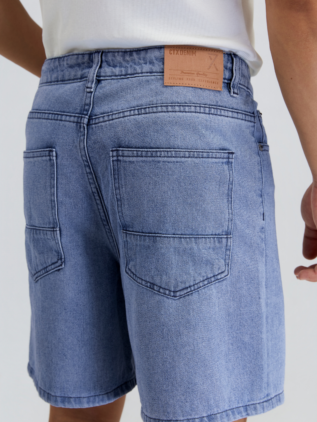  Quần Short Nam Jeans Straight SS26 MSR 1060 