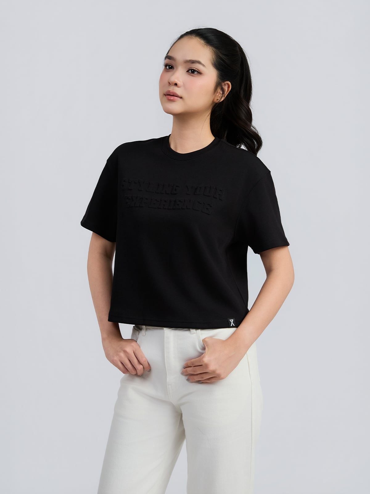  Áo Thun Nữ Relax Boxy In Nổi Styling Experience WTS 2523 