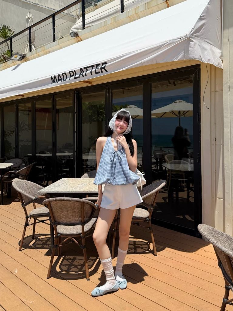 Bee Short
