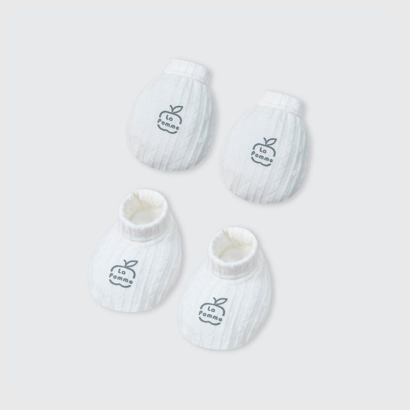 SET BAO TAY BAO CHÂN LA POMME VUI ĐÙA CÙNG GẤU NHỎ - TRẮNG