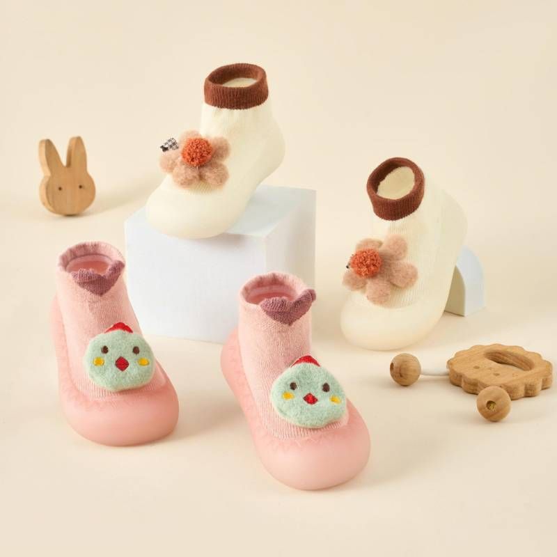 GIÀY BÚN UALA ROGO HÌNH GÀ CON/ HOA MÀU BE