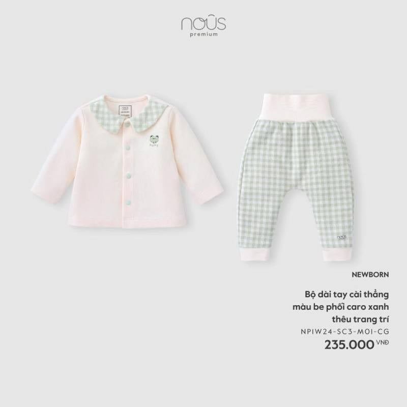 BỘ DÀI TAY CÀI THẲNG NOUS MÀU BE PHỐI CARO XANH THÊU TRANG TRÍ