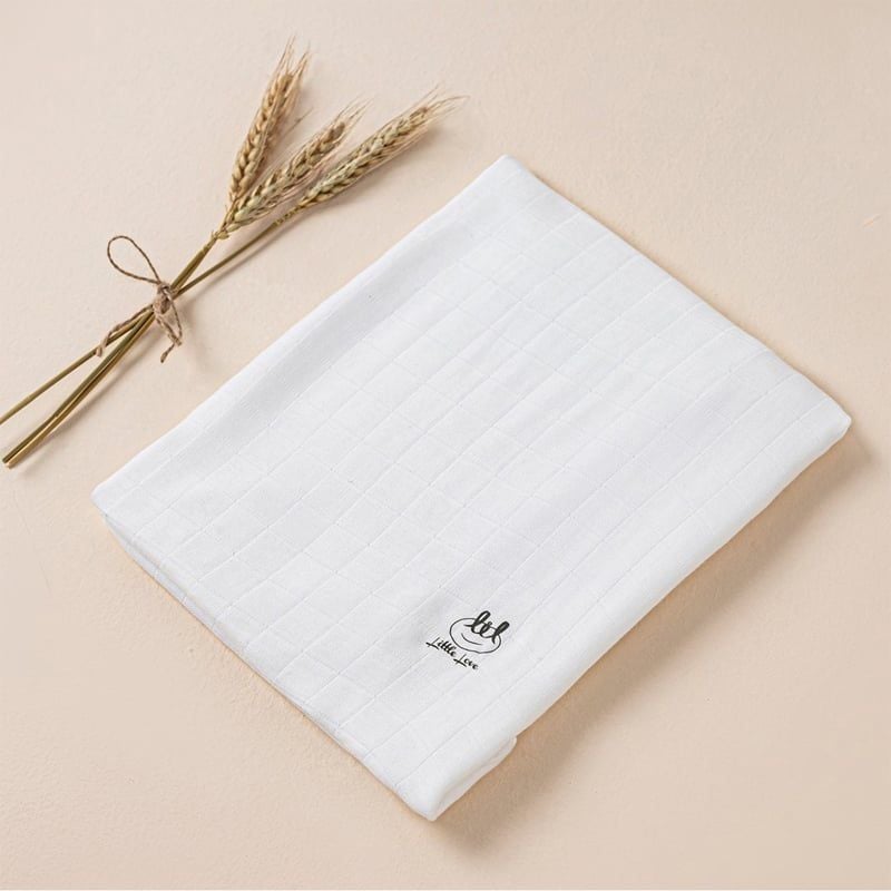 KHĂN TẮM TRẮNG BAMBOO BY LIL