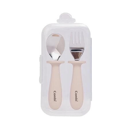 Hộp thìa dĩa Combi silicone platinum màu be