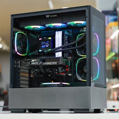 Case Montech Sky Two Black - Kèm sẵn Fan A-RGB