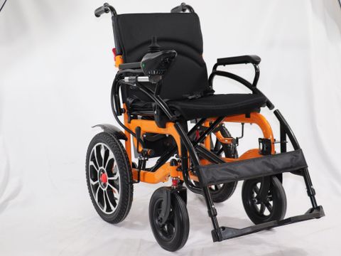 Xe lăn điện Tama 16A