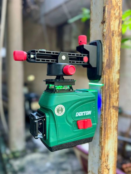 Máy cân bằng laser 12 tia Dekton DK-LS1201