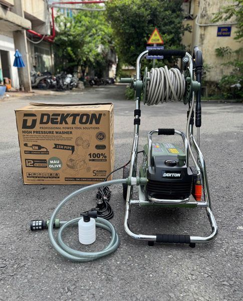 Máy Rửa Xe Chỉnh Áp Dekton DK-CWR3001XPROMAX