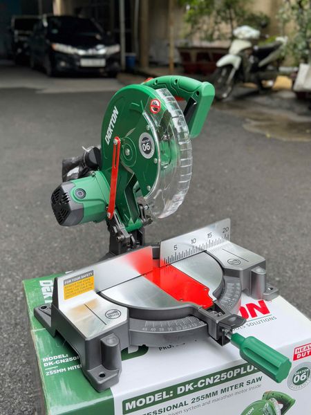 Máy Cắt Nhôm Dây Curoa 1800W DEKTON DK-CN250Plus 255mm