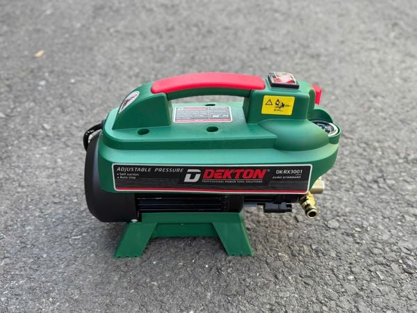 Máy rửa xe chỉnh áp 1350W DEKTON DK-RX3001