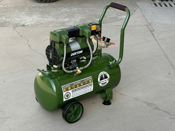 Máy Nén Khí Không Dầu Dekton DK-AC3930XPRO