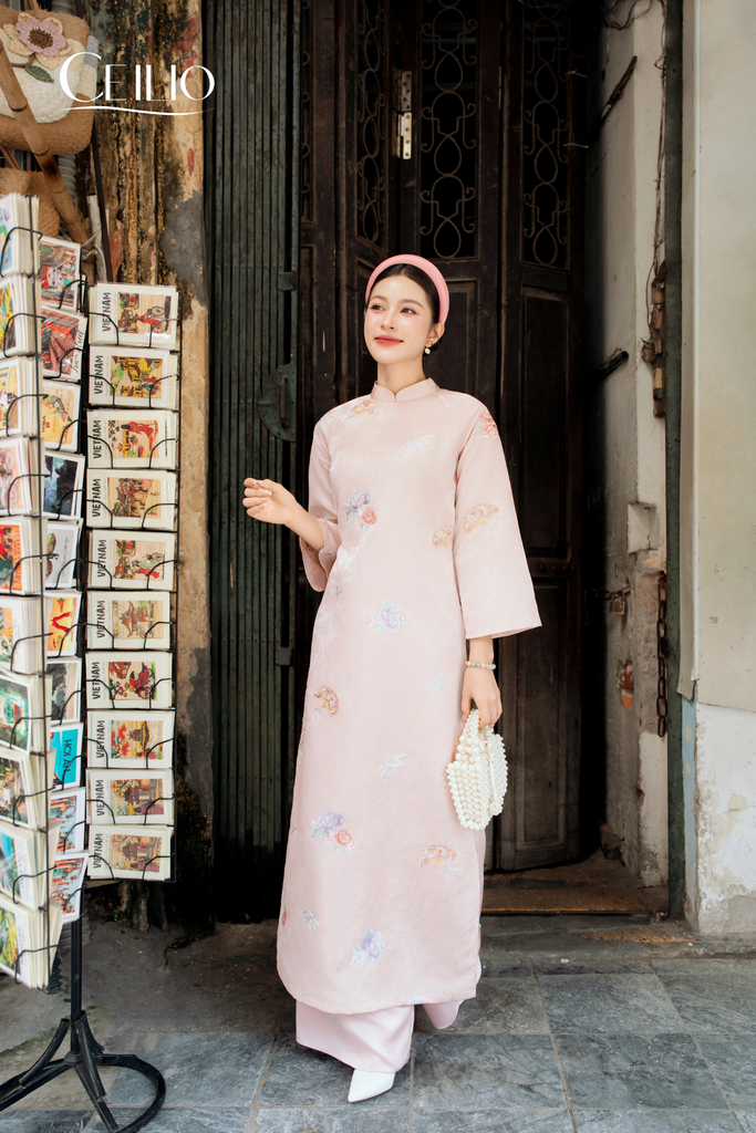 AD554 Áo Dài Gấm Họa Tiết