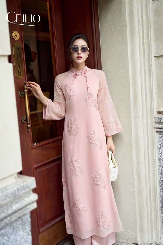 AD549 Áo dài cách tân tơ thêu