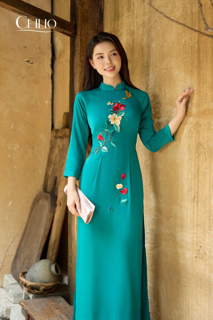 Áo dài thêu hoa AD534