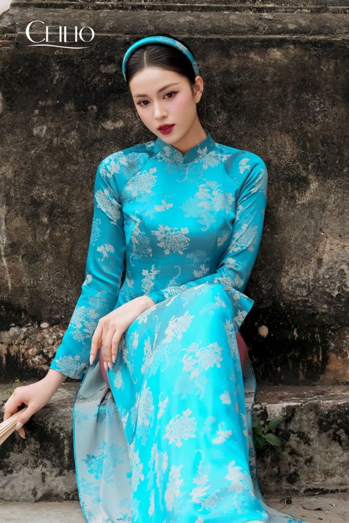 AD579 Áo Dài Cách Tân