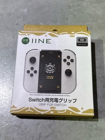 IINE Charging Grip kèm pin cho tay Joycon Ninteno Switch