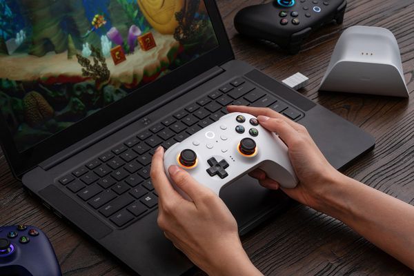Tay cầm chơi game 8BitDo Ultimate 2 Wireless Controller
