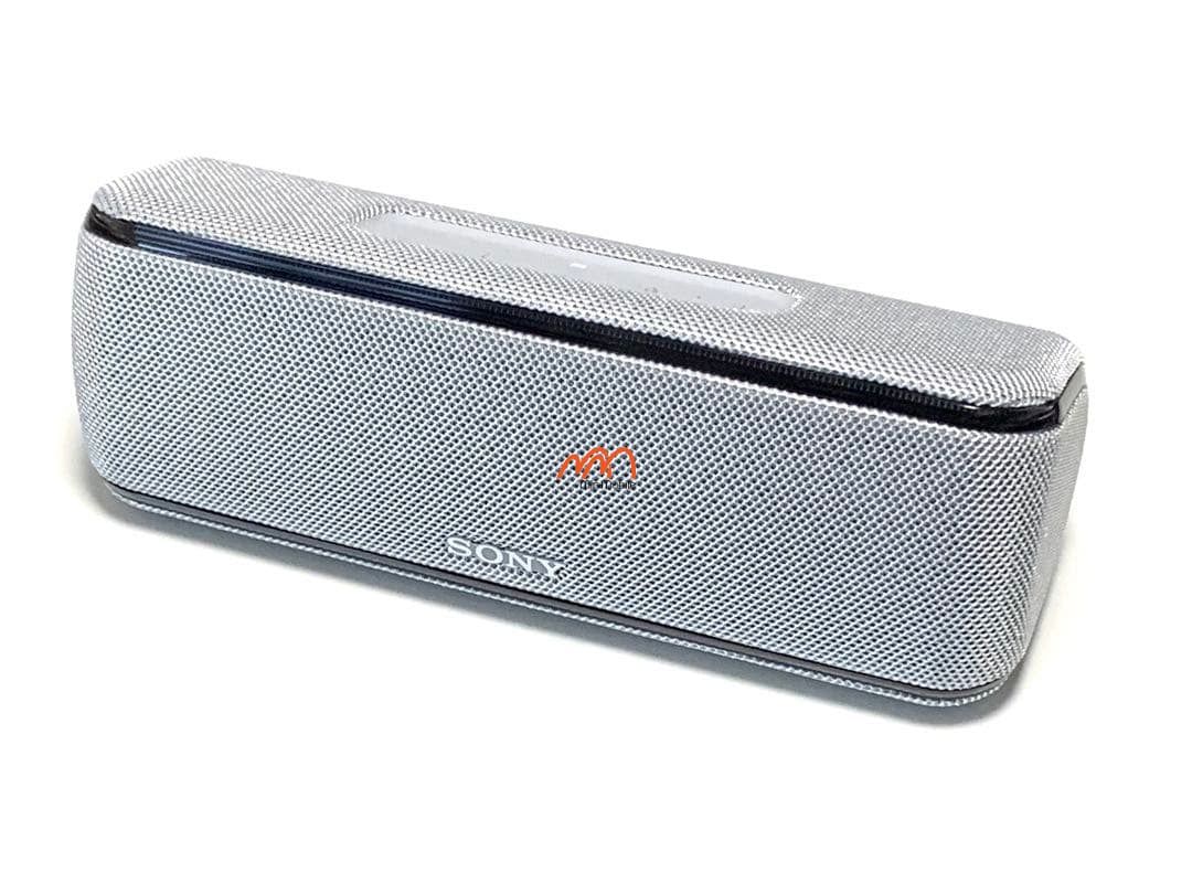 Cổng kết nối và nút điều khiển Sony SRS-XB31