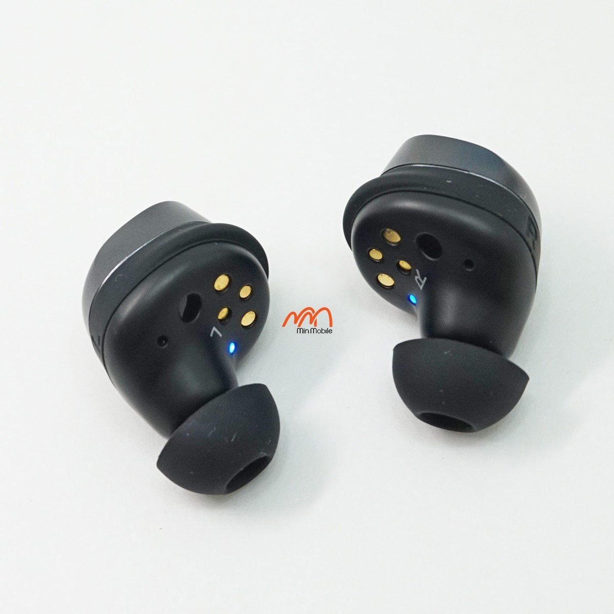 Tai nghe Sennheiser Momentum True Wireless 4 Min mobile 1