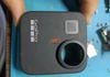 Tháo cụm camera GoPro Max.