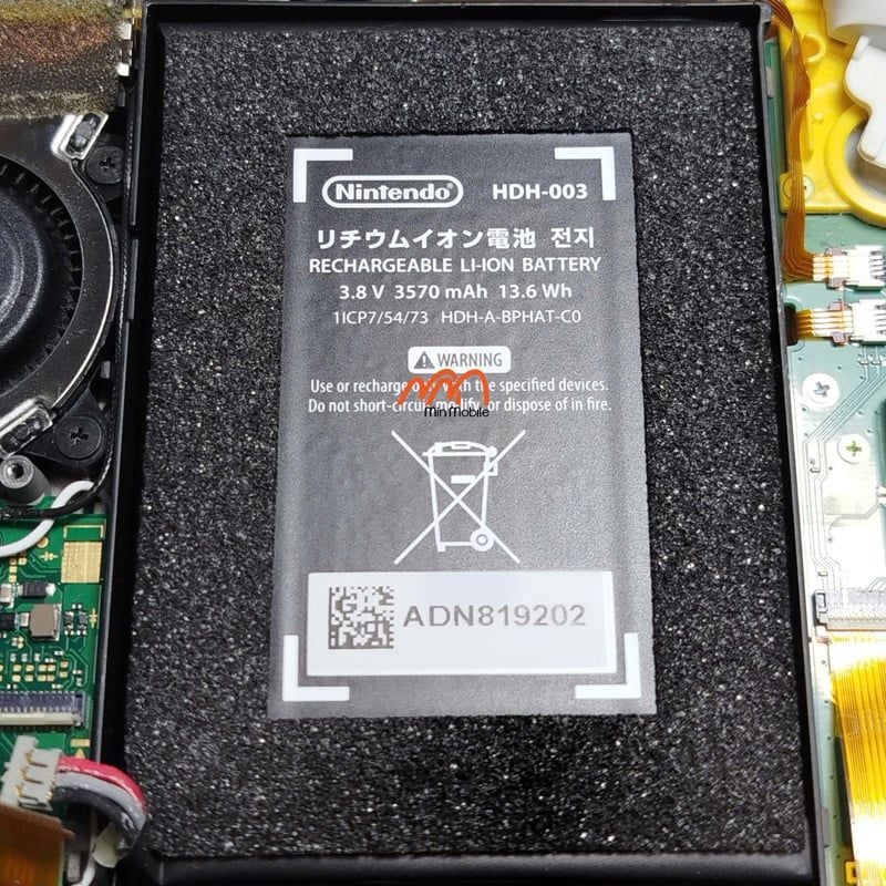 thay-pin-may-choi-game-nintendo-switch-lite-min-mobile-quan-1-tphcm (5)