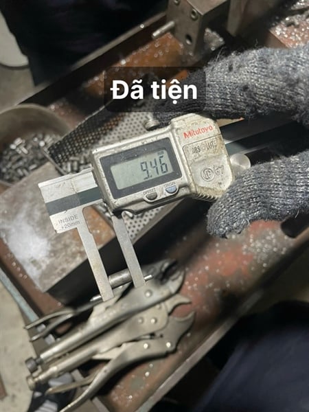 Chốt sắt cho bas đỡ kệ CDK014GC6, hàng phôi - LD694P
