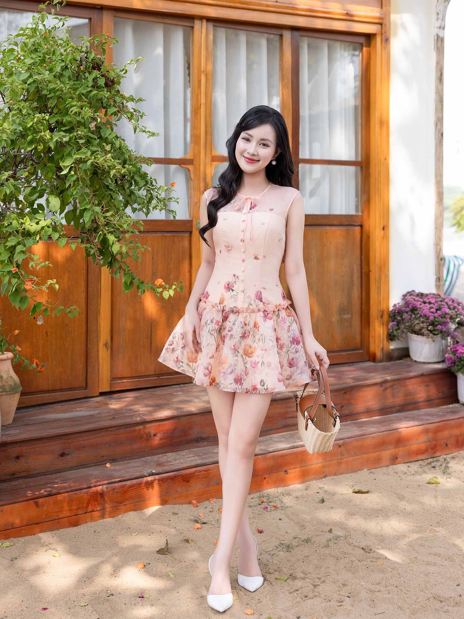  Đầm mini hạ eo voan hoa 