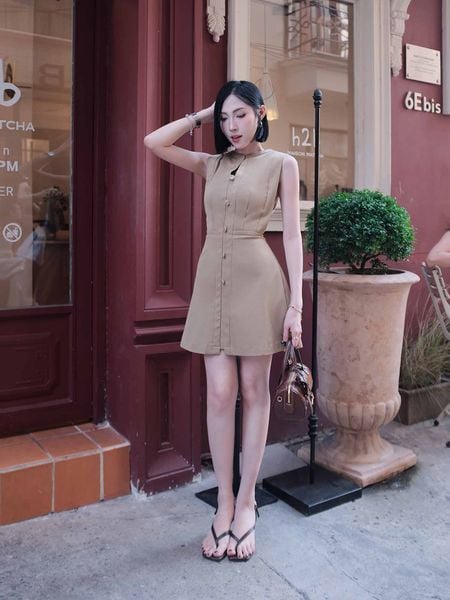  Đầm mini kaki nhung tay liền 