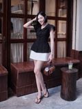  Áo xô thêu dáng peplum 