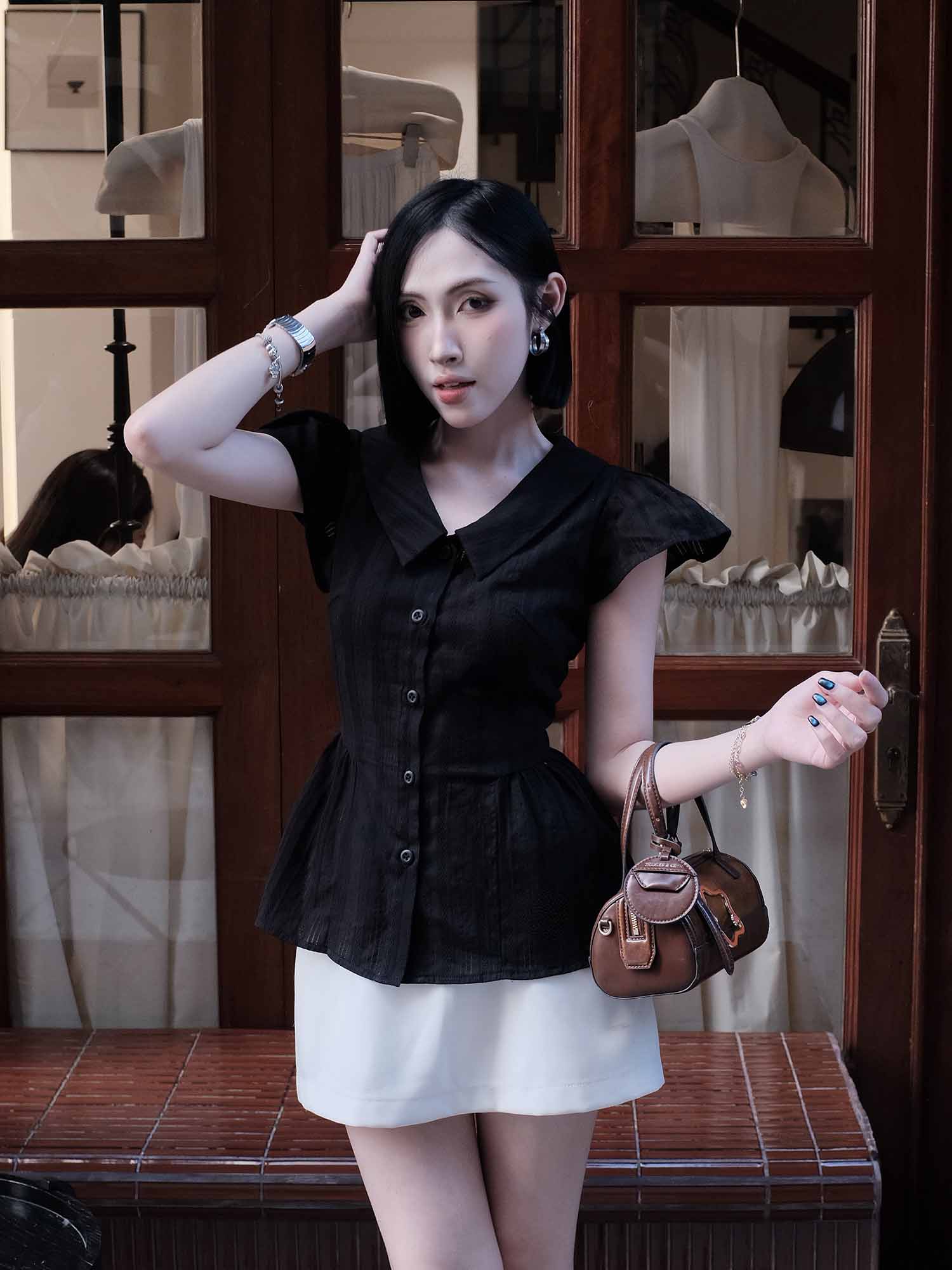 Áo xô thêu dáng peplum