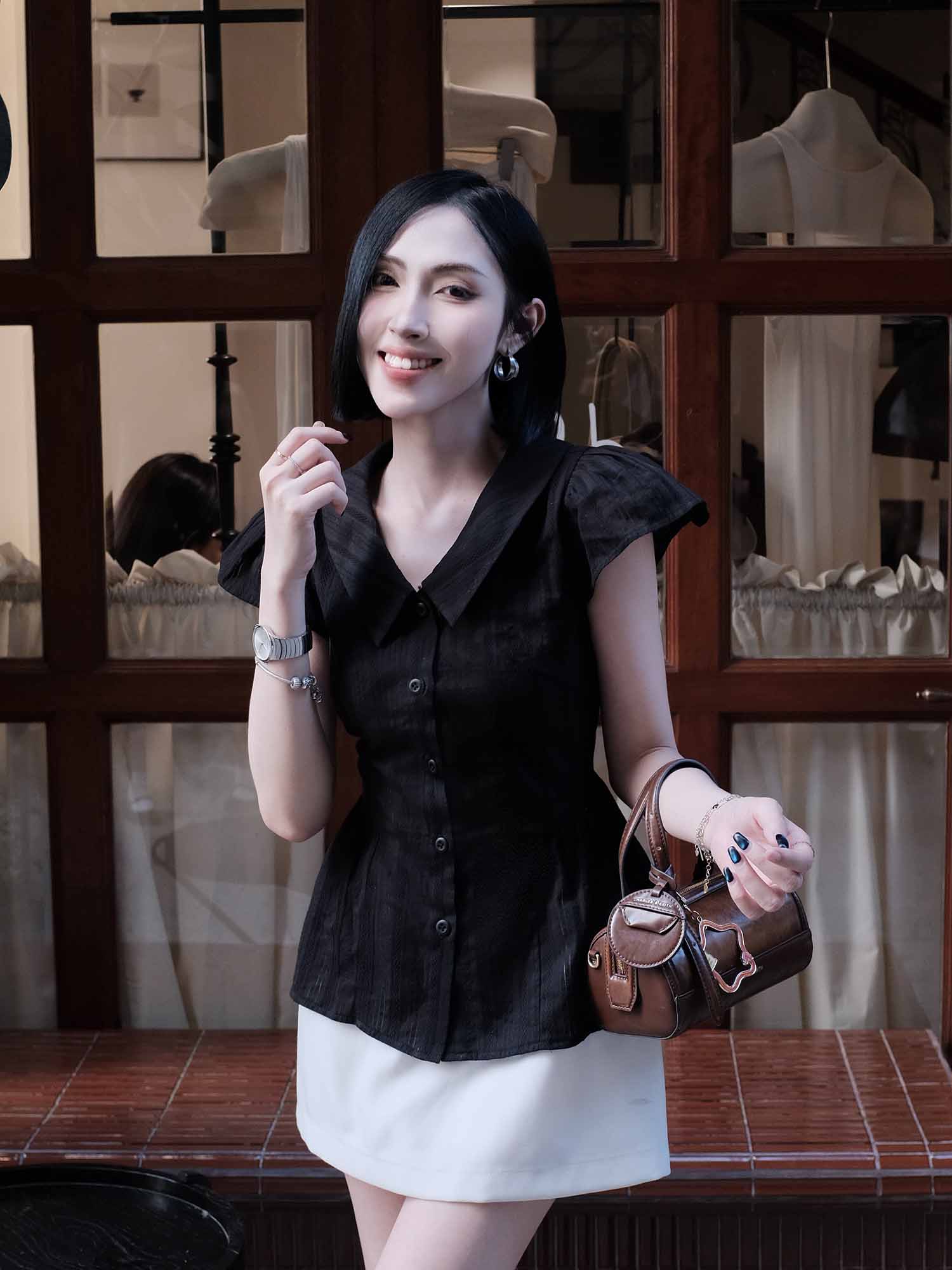 Áo xô thêu dáng peplum