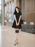  Đầm mini ren hoa cổ lá sen 