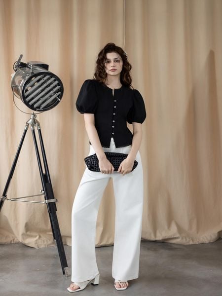  Áo decoup tay phồng cổ tròn viền ren 