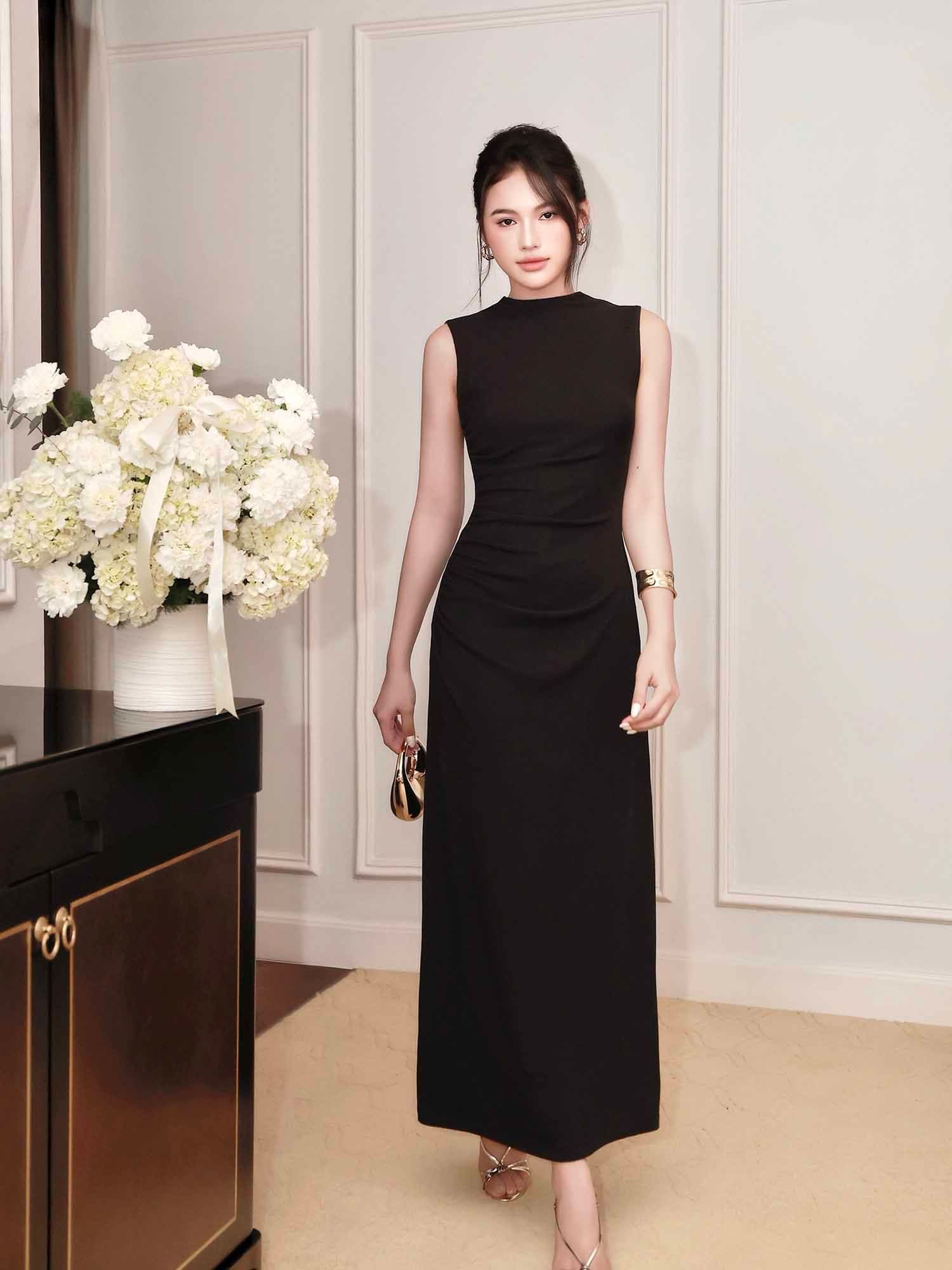  Đầm dài sát nách nhún sườn cách điệu 