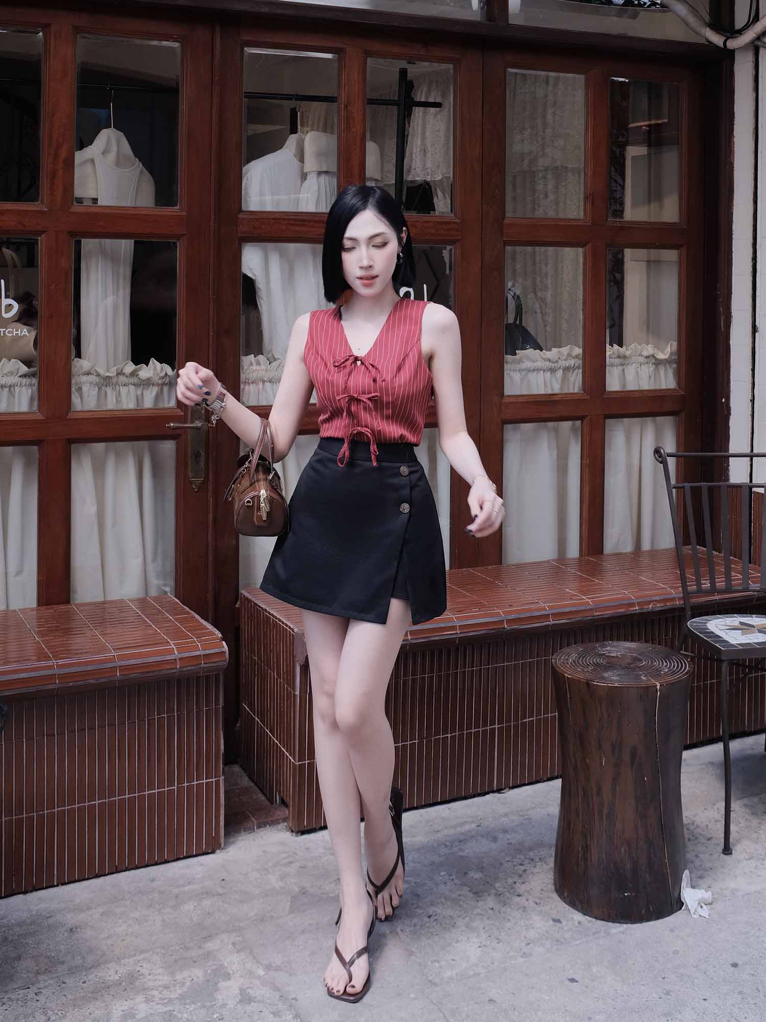 Chân váy mini skort xẻ tà