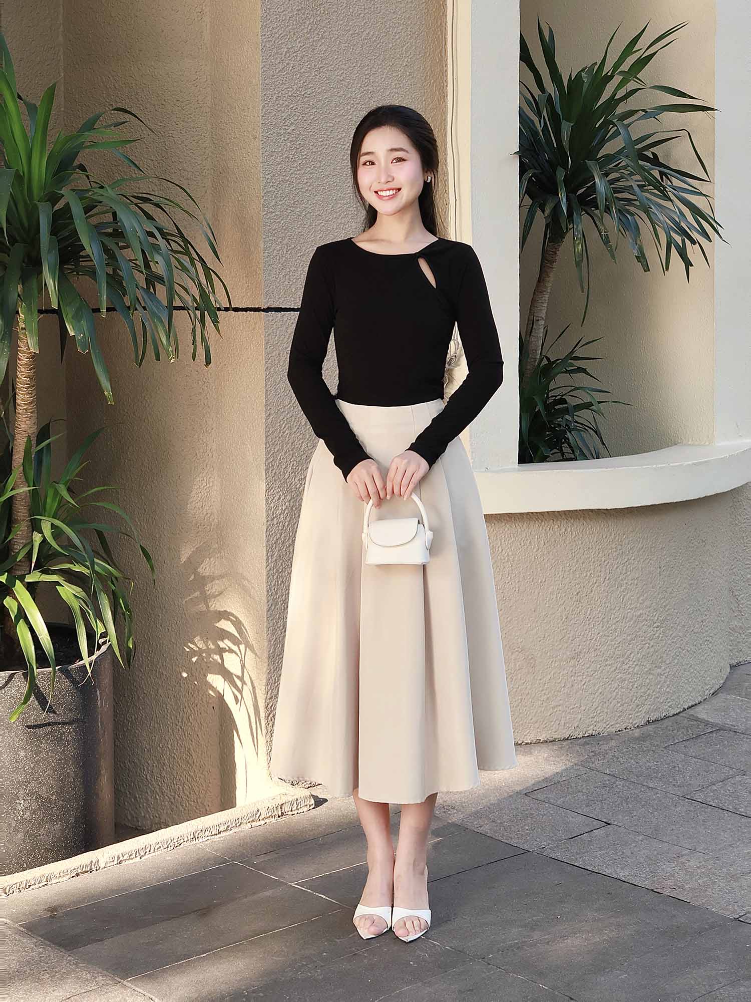 Áo thun ôm body dài tay khoét cổ