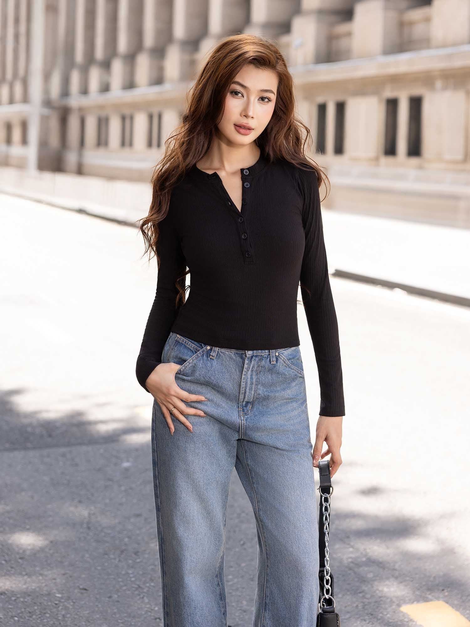  Áo thun tay dài cổ tròn gài nút 