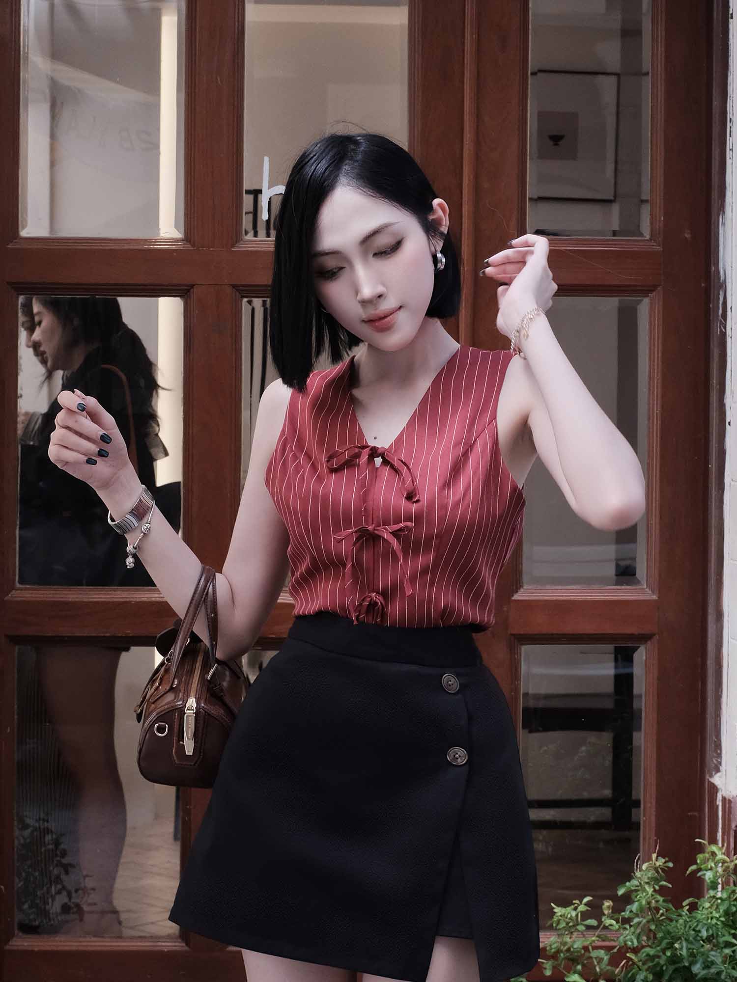 Chân váy mini skort xẻ tà