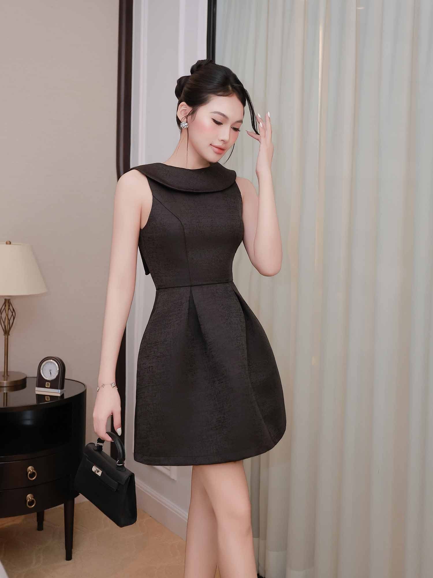  Đầm mini Tapta vân gỗ 