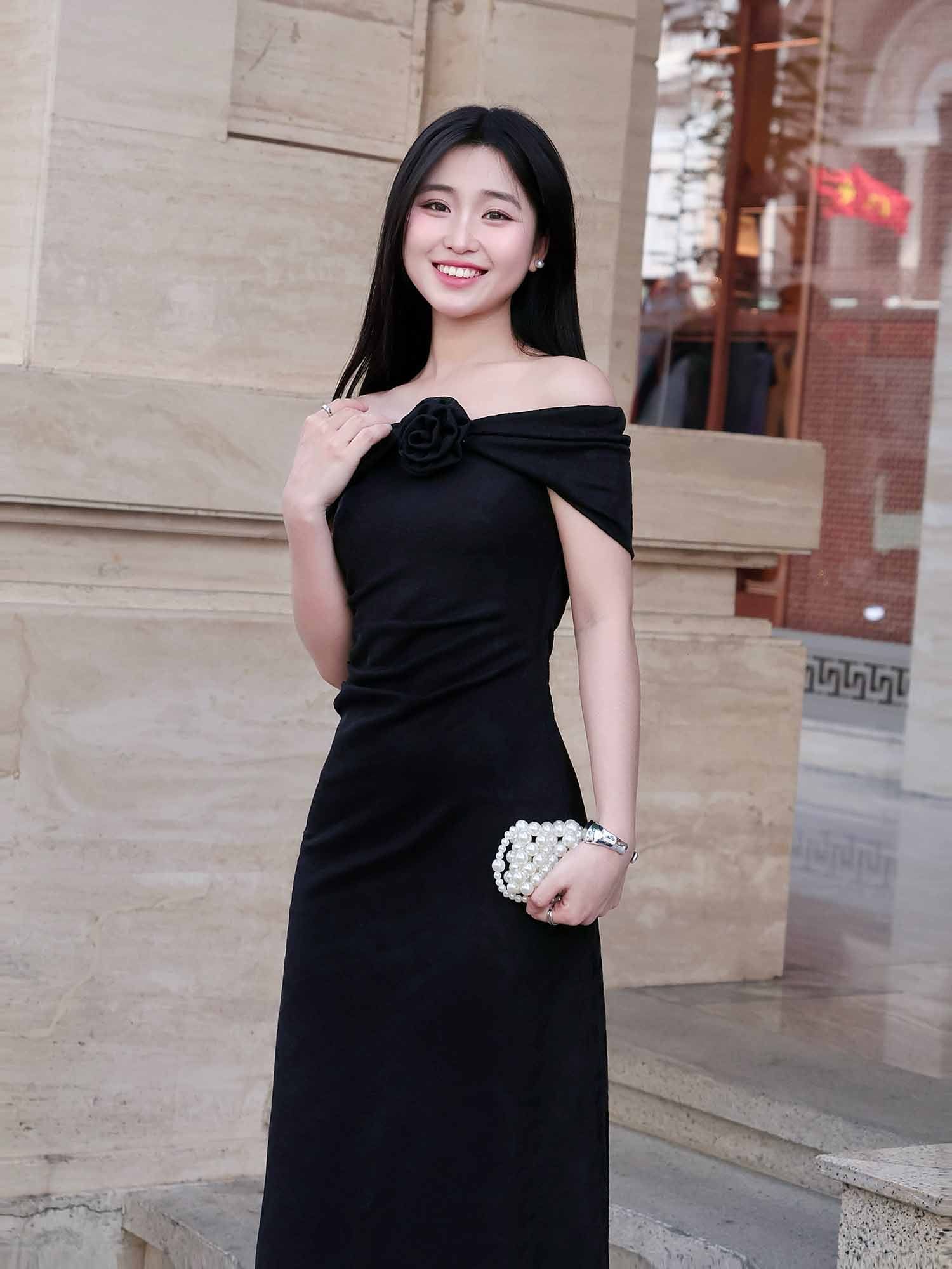  Đầm maxi thun hoa nổi nhún eo 