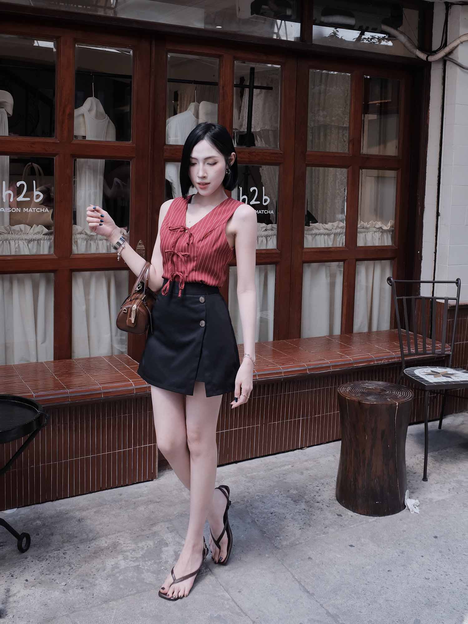 Chân váy mini skort xẻ tà