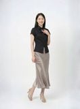  Áo linen chiết eo phối nơ cổ 