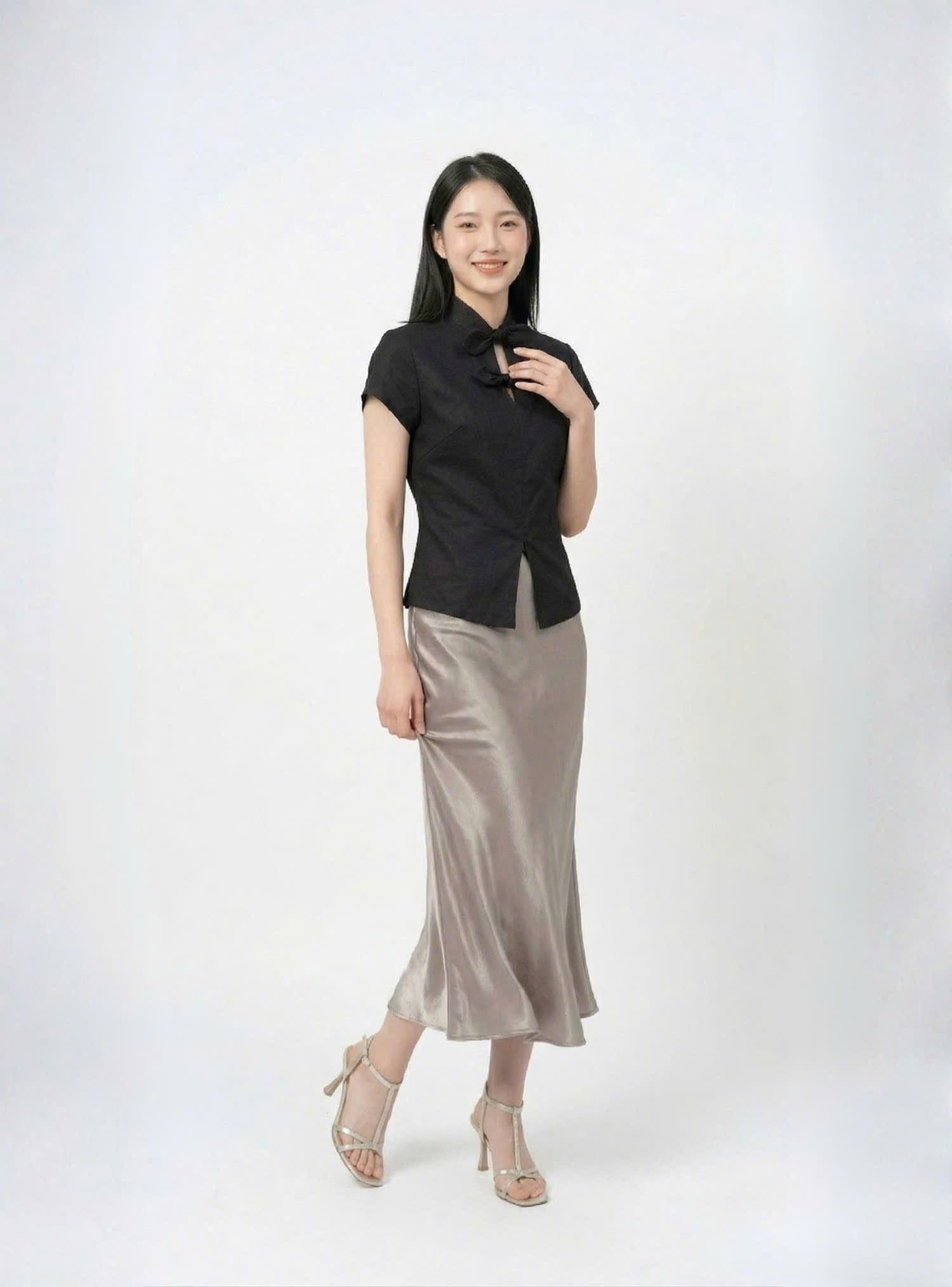  Áo linen chiết eo phối nơ cổ 